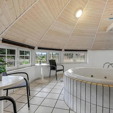 Thatched House With Spa, Sauna, And Pool - Sj590 بيت للعطل هاربور