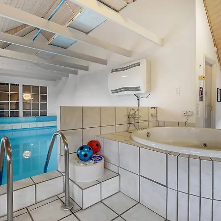 Thatched House With Spa, Sauna, And Pool - Sj590 別荘 Harboør